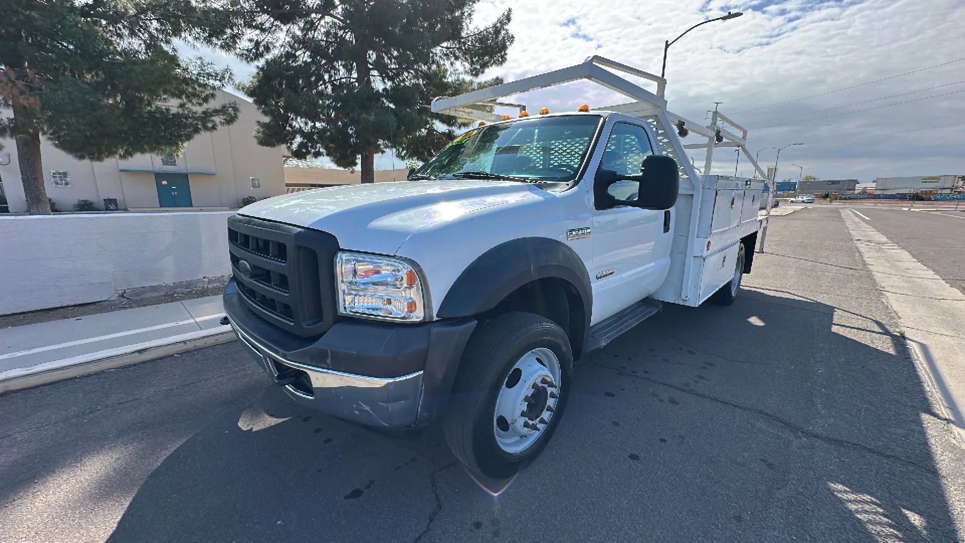 Used 2006 Ford F550 2WD Regular Cab Super Duty image 9