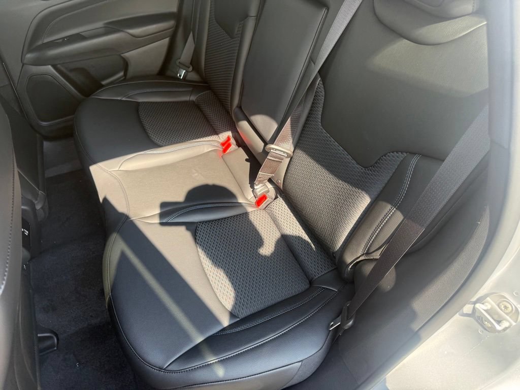 New 2026 Jeep Compass Latitude AWD/4WD image 34
