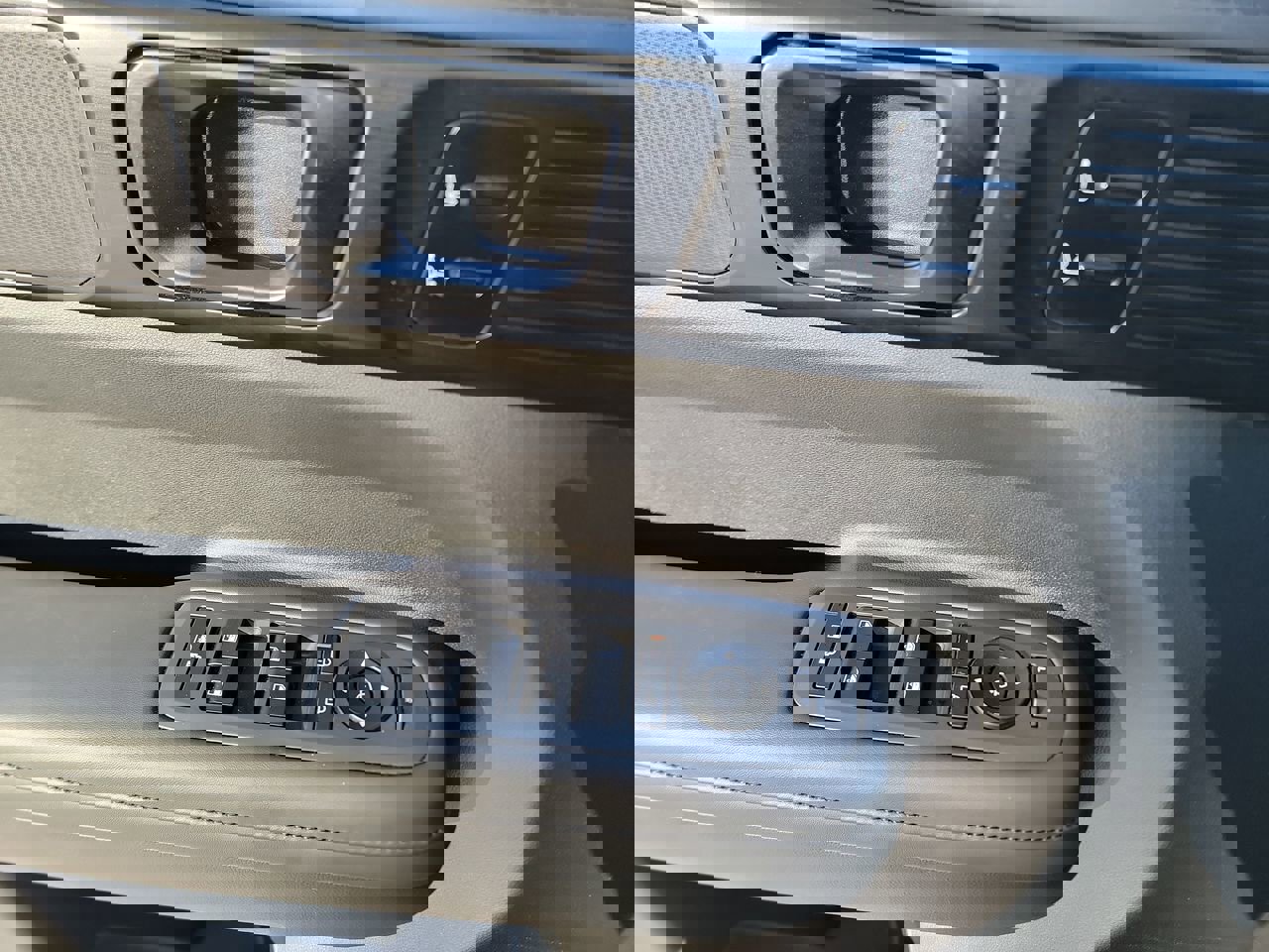 Certified 2025 Hyundai Santa Fe Calligraphy image 11