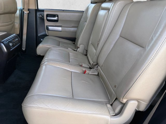 Used 2018 Toyota Sequoia Limited w/ Safety & Convenience Package AWD/4WD image 20
