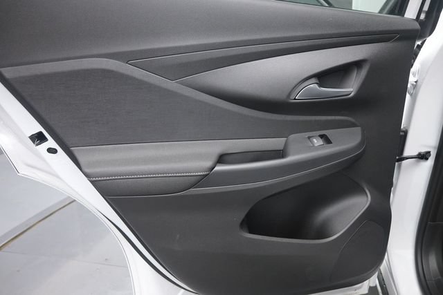 New 2026 Buick Envista Avenir FWD image 16