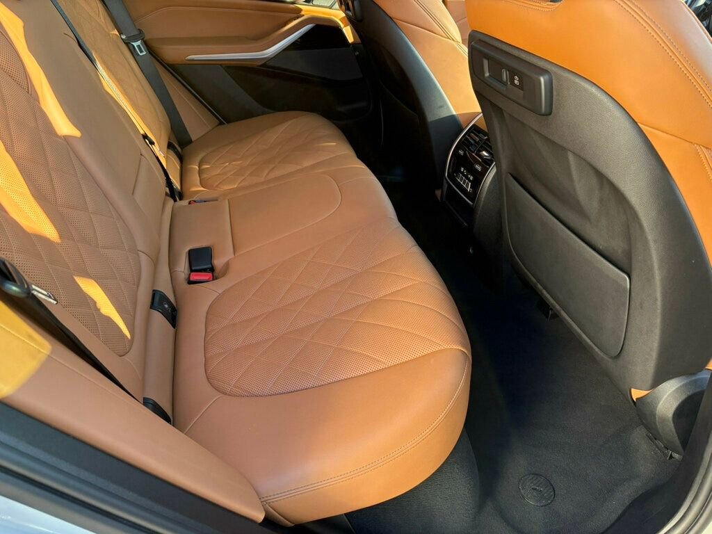 Used 2023 BMW X5 xDrive40i w/ M Sport Package image 24