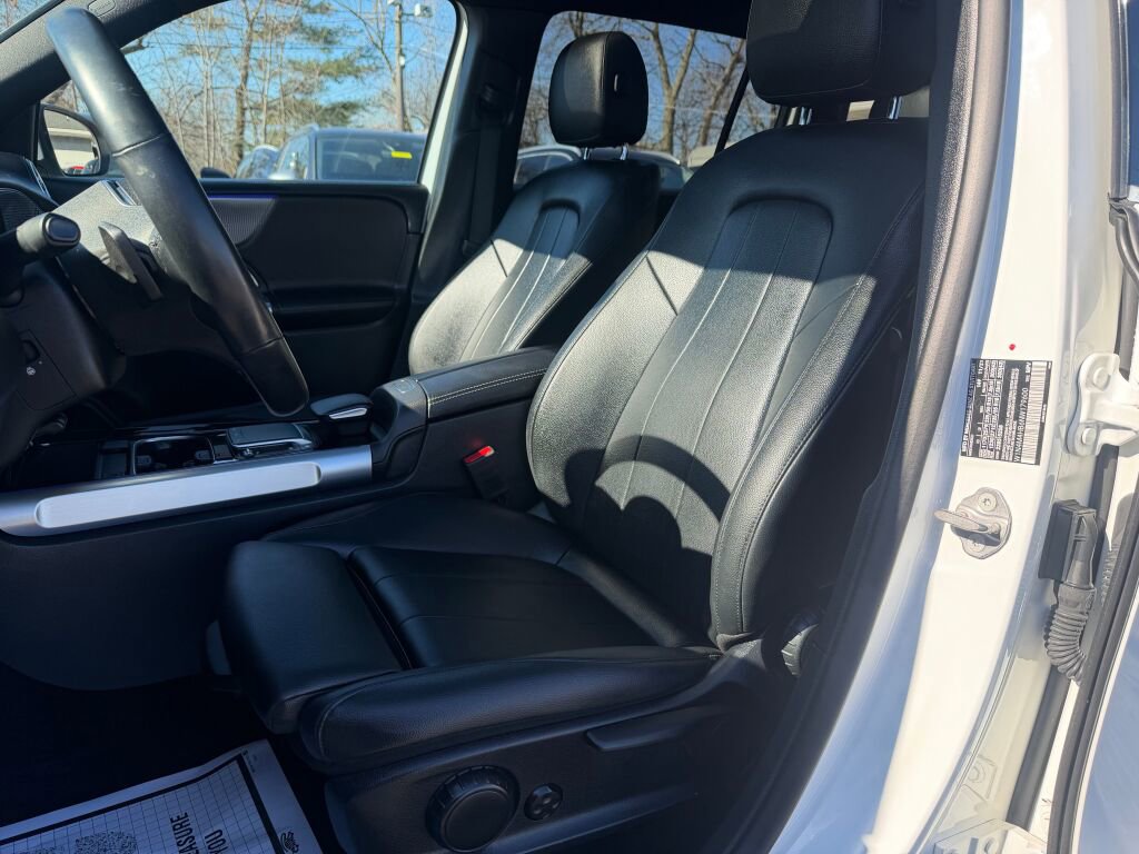 Used 2022 Mercedes-Benz GLB 250 4MATIC image 10