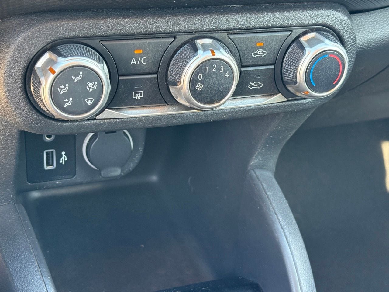 Certified 2021 Nissan Kicks S FWD image 25