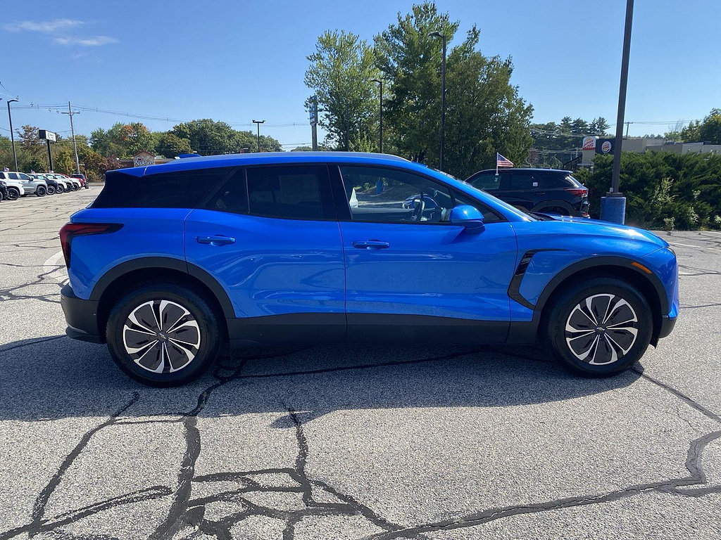 Certified 2024 Chevrolet Blazer EV LT AWD/4WD image 37