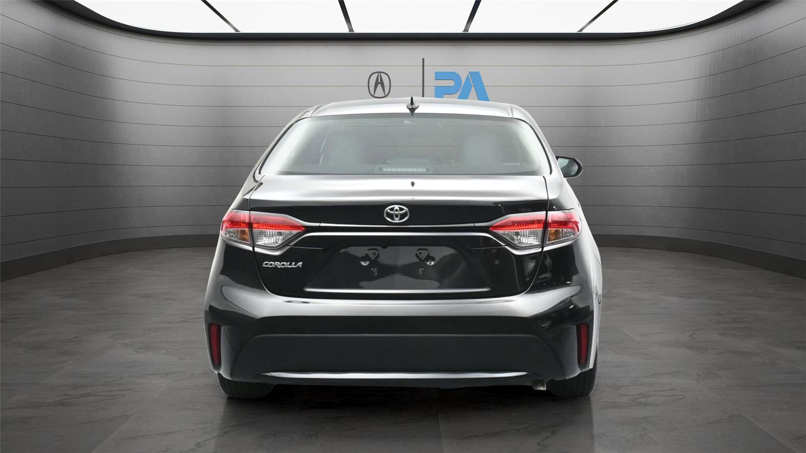 Used 2022 Toyota Corolla LE image 16