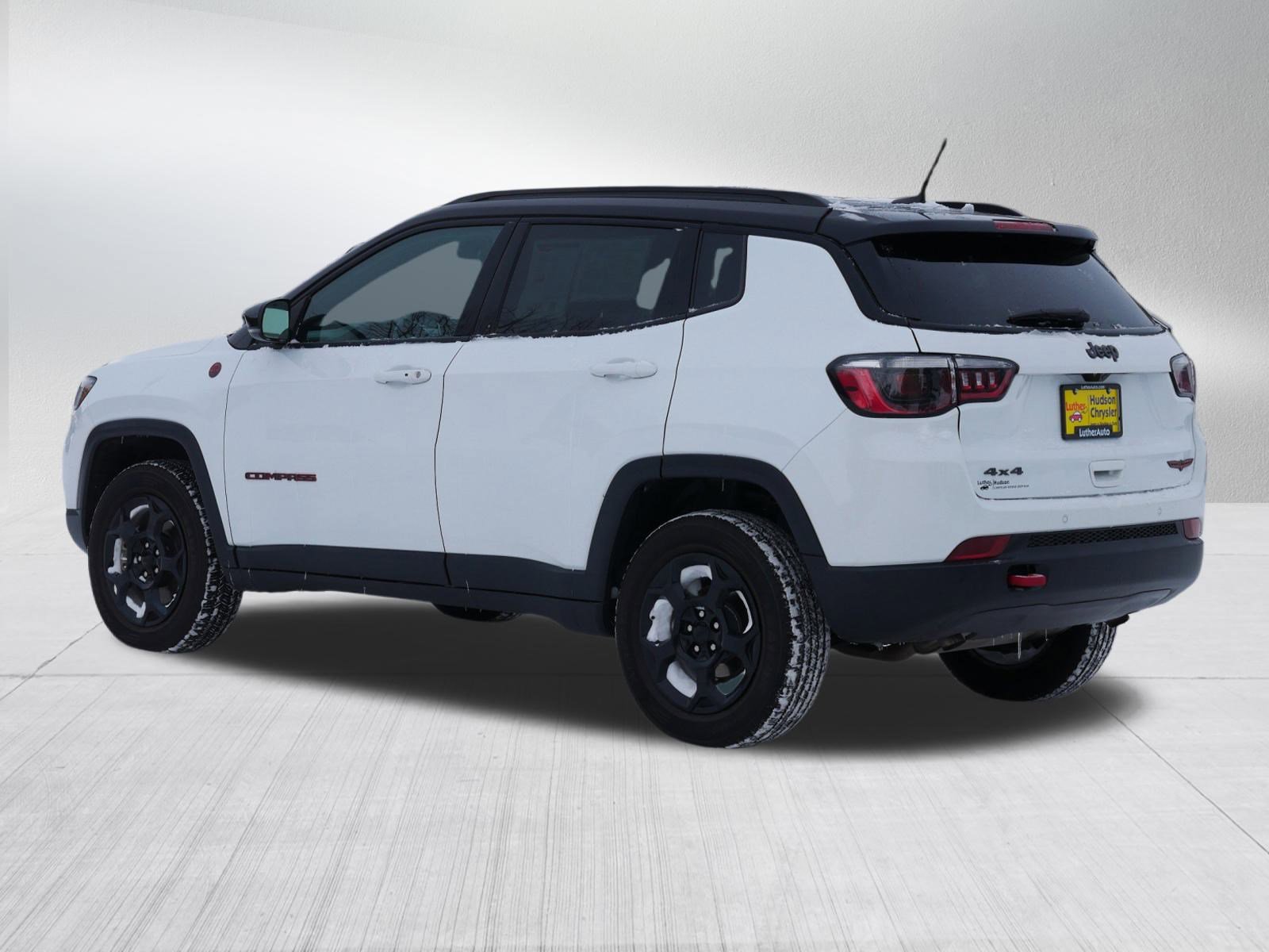 Used 2023 Jeep Compass Trailhawk image 5