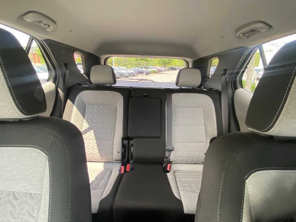 Used 2024 Chevrolet Equinox LT FWD image 33