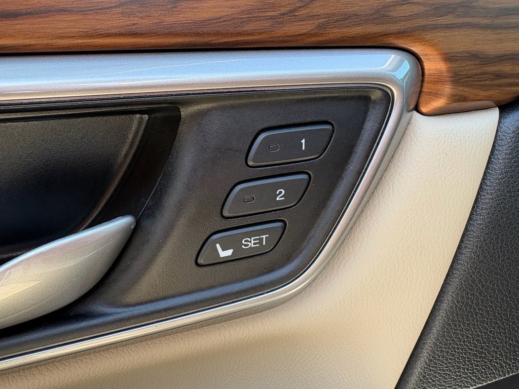 Used 2022 Honda CR-V Touring image 11