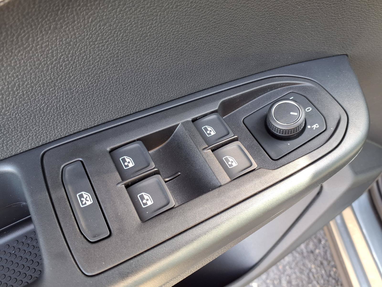 New 2026 Volkswagen Taos S FWD image 9