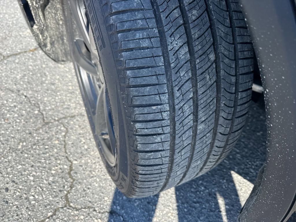Used 2026 Tesla Model Y Long Range image 33