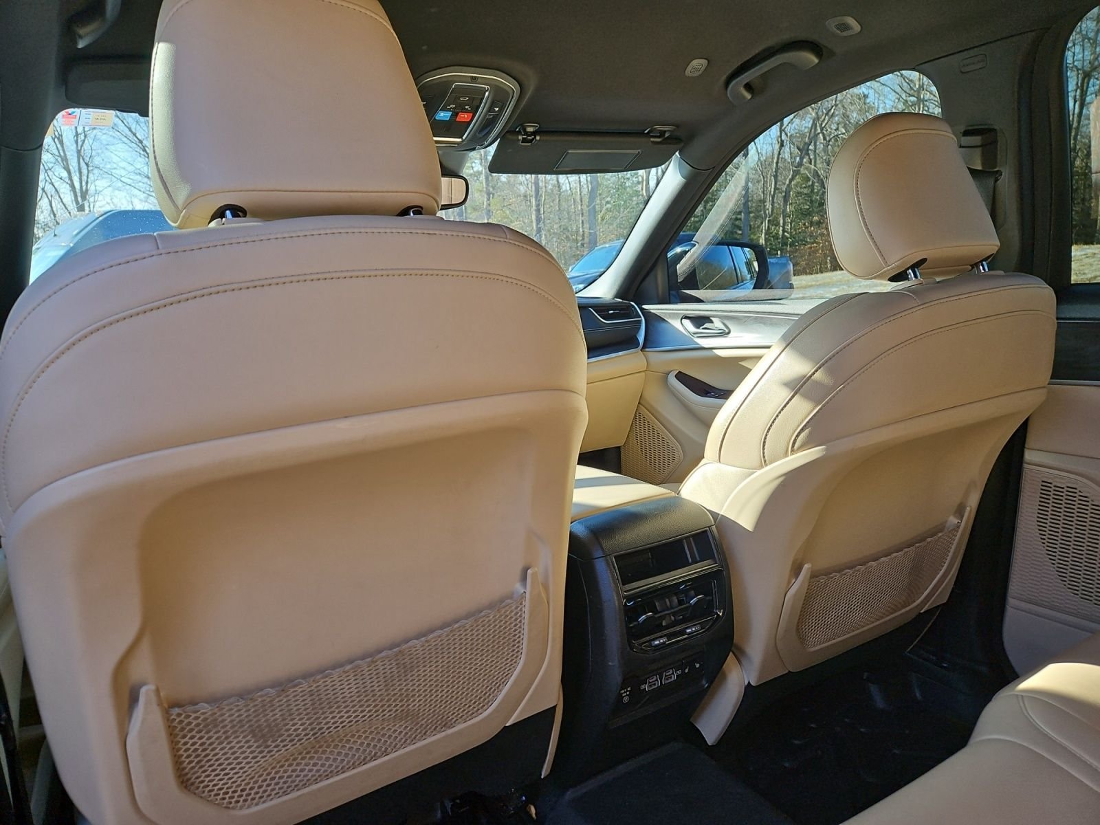 Used 2023 Jeep Grand Cherokee Limited RWD image 19