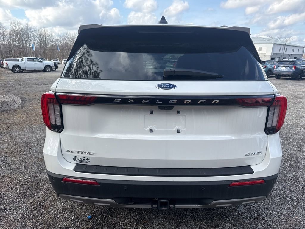 New 2026 Ford Explorer Active w/ Active Comfort Package image 8