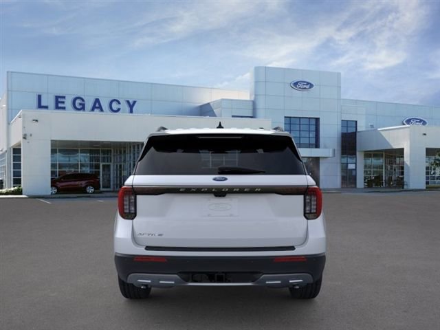 New 2026 Ford Explorer Active w/ Active Comfort Package RWD image 5