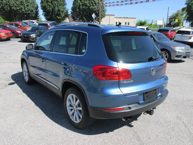Used 2017 Volkswagen Tiguan Wolfsburg Edition AWD/4WD image 5