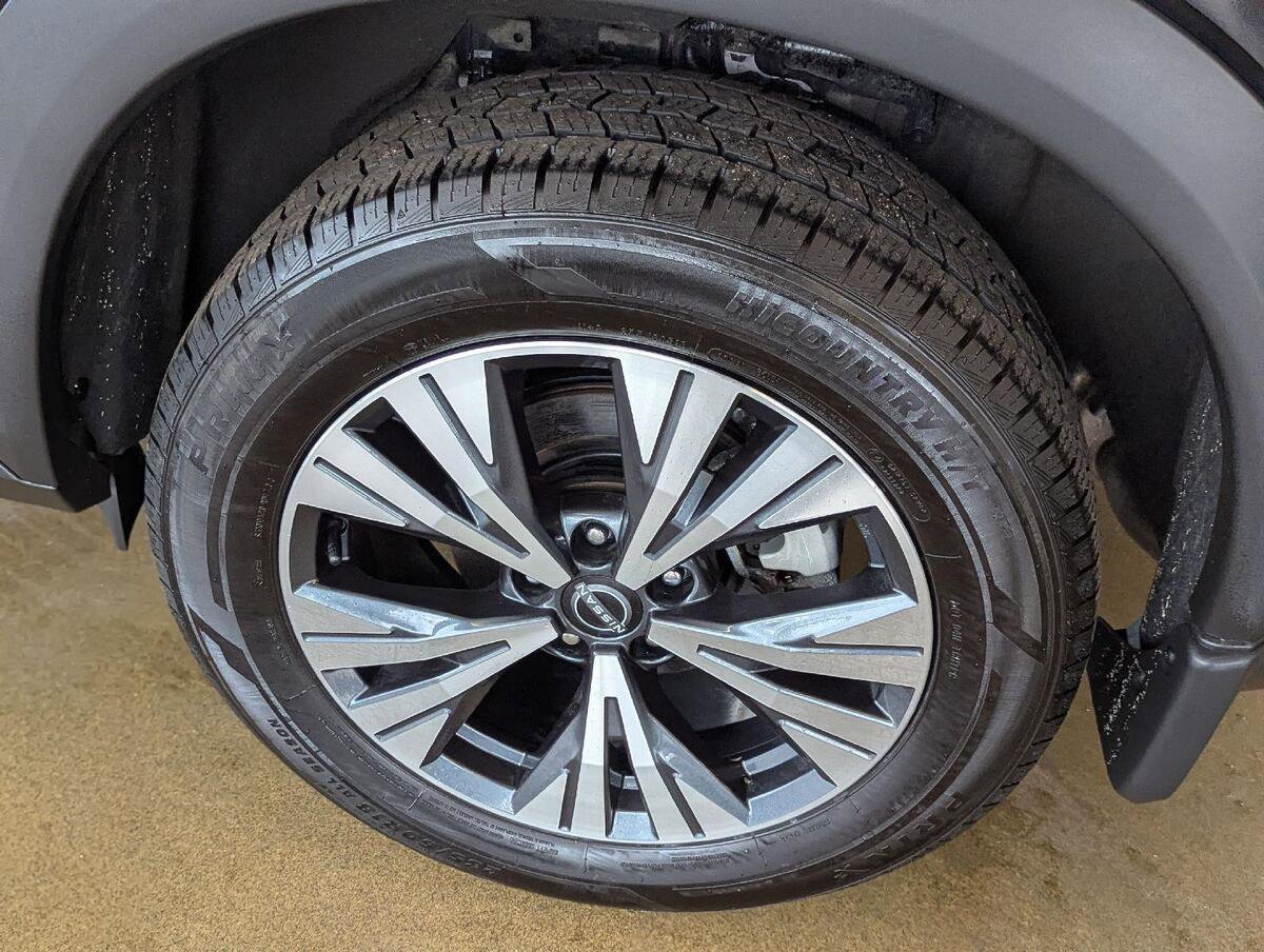 Used 2023 Nissan Rogue SV AWD/4WD image 37
