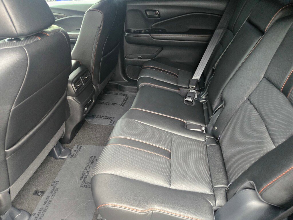 Certified 2025 Honda Passport TrailSport image 15