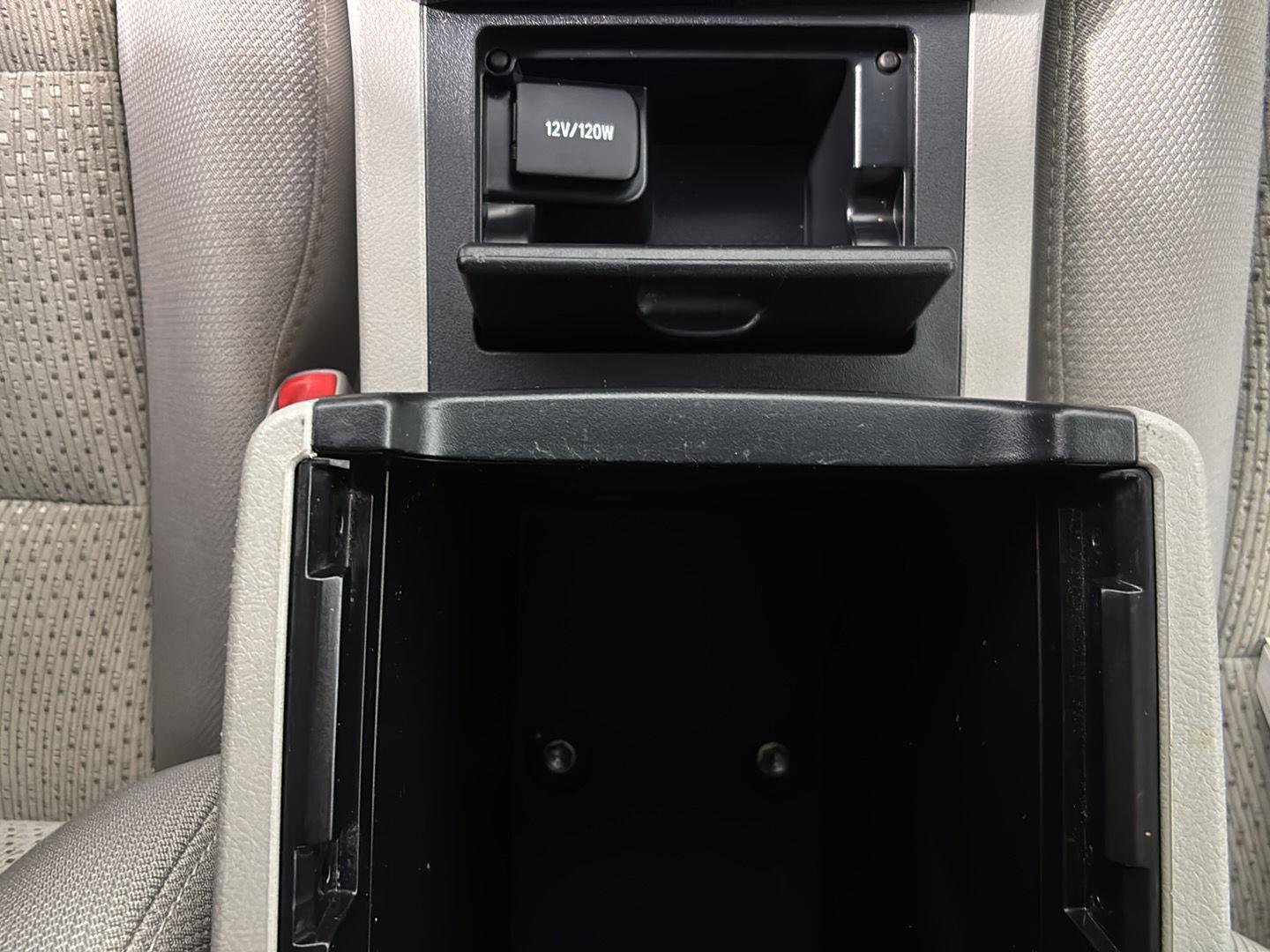 Used 2014 Toyota Camry LE FWD image 35