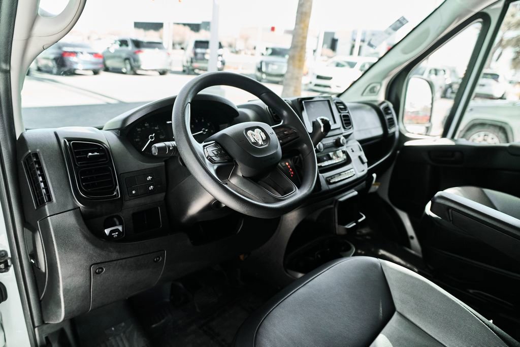 Used 2025 RAM ProMaster 2500 w/ Convenience Group FWD image 2