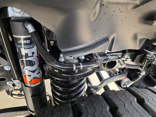 New 2026 Jeep Gladiator Mojave AWD/4WD image 11