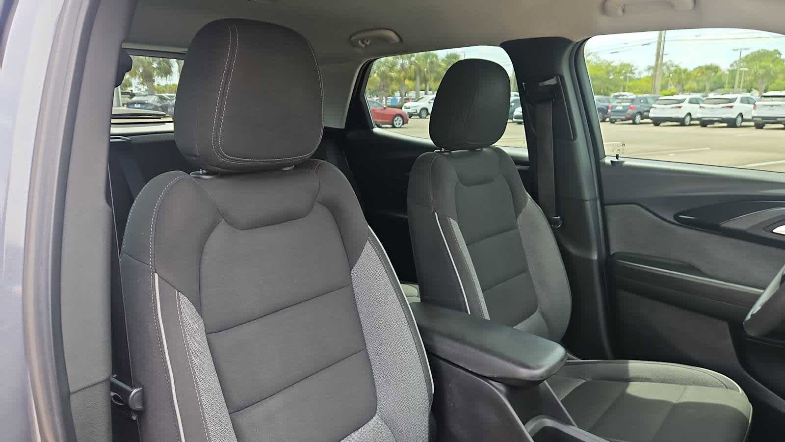 Used 2021 Chevrolet TrailBlazer LS FWD image 26