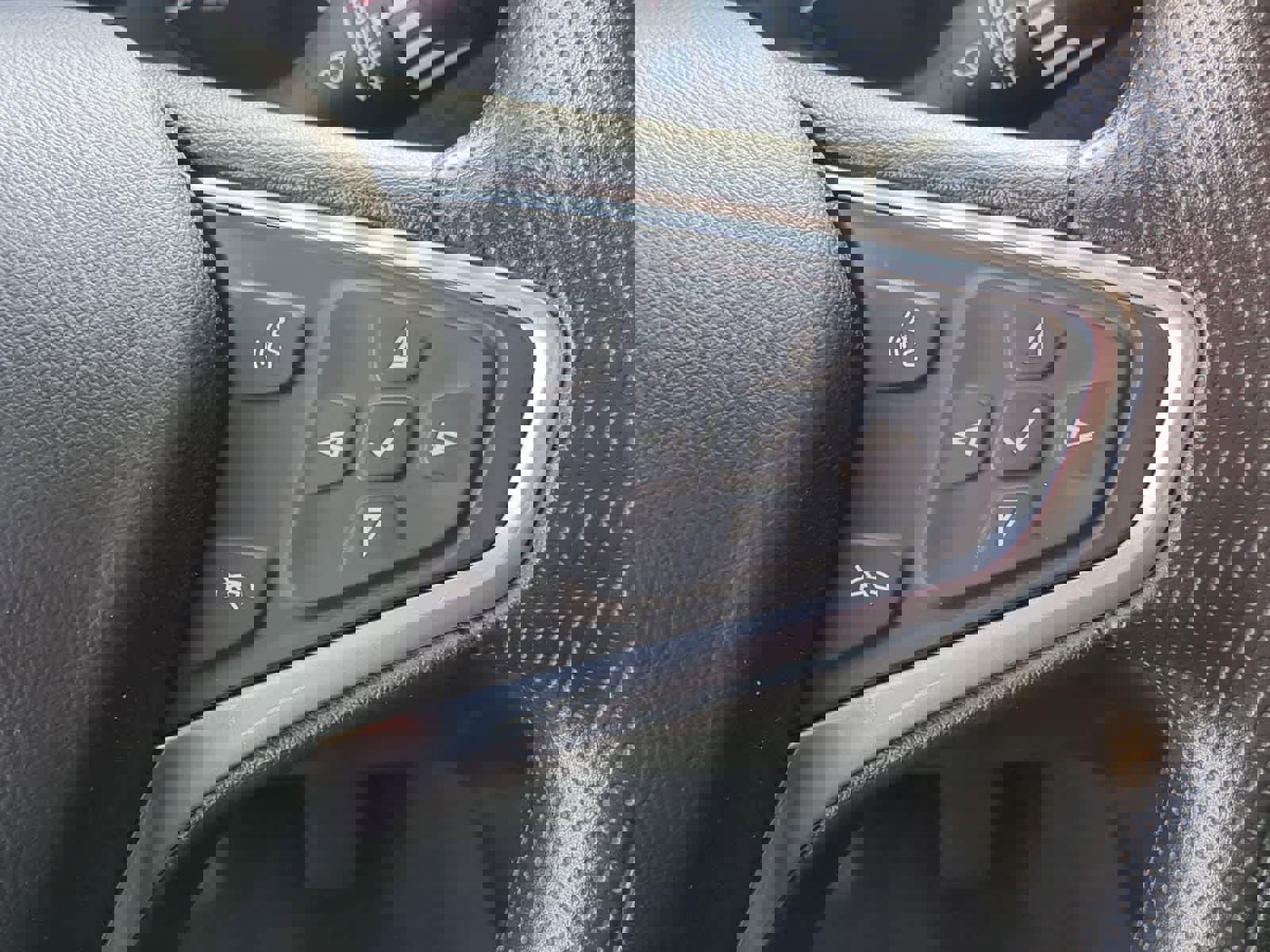 Used 2023 Chevrolet Malibu LT image 24