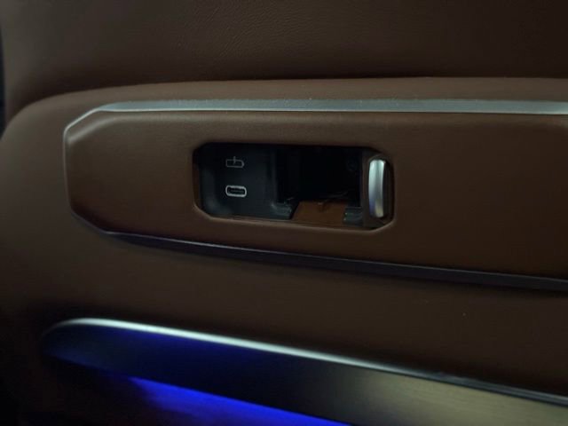 Certified 2024 BMW X7 M60i w/ Executive Package image 25