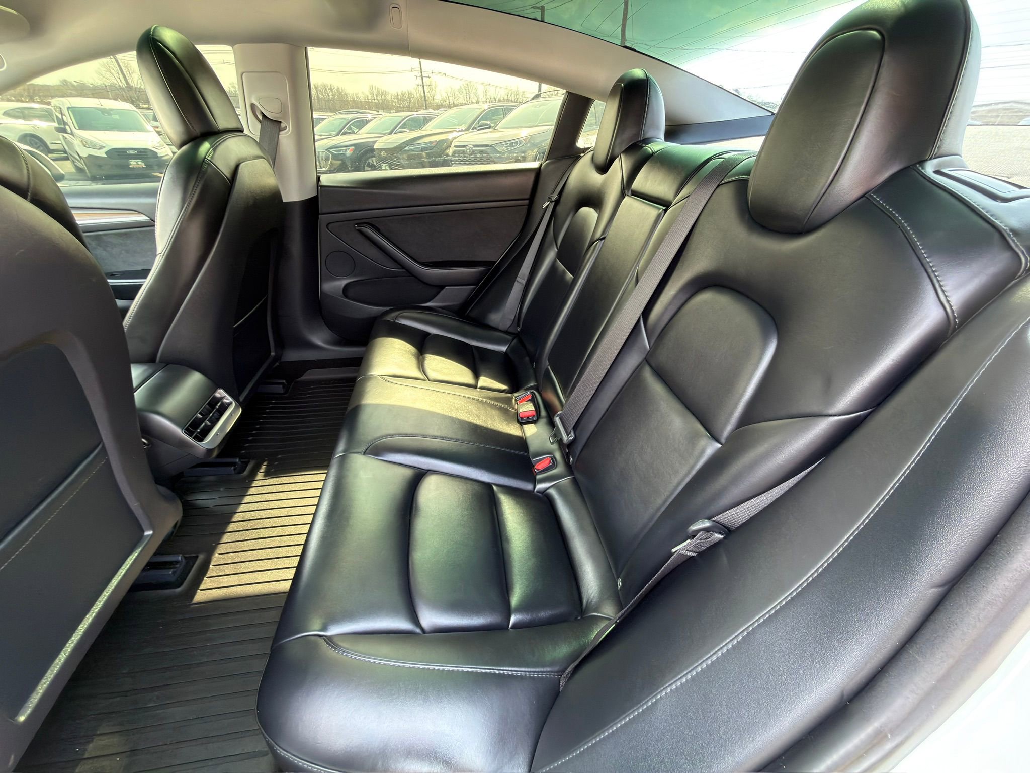 Used 2022 Tesla Model 3 image 25