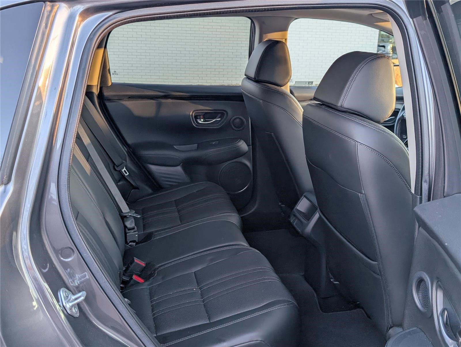 Used 2023 Honda HR-V EX-L image 11