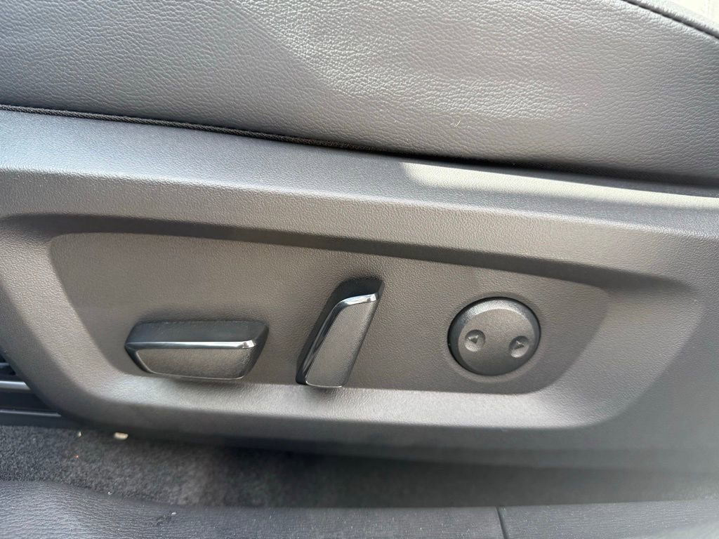 New 2025 Mitsubishi Outlander SEL image 22