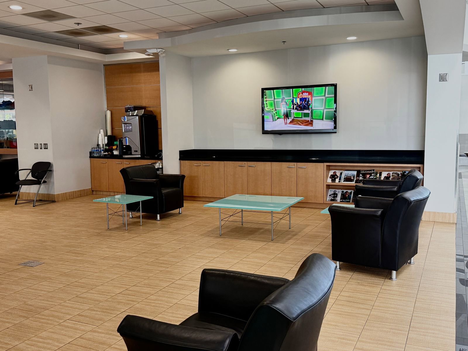 Used 2024 BMW 330i Sedan w/ Convenience Package RWD image 13