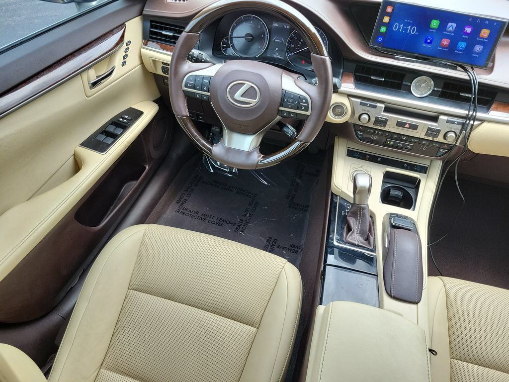 Used 2017 Lexus ES 350 w/ Navigation System Package FWD image 19