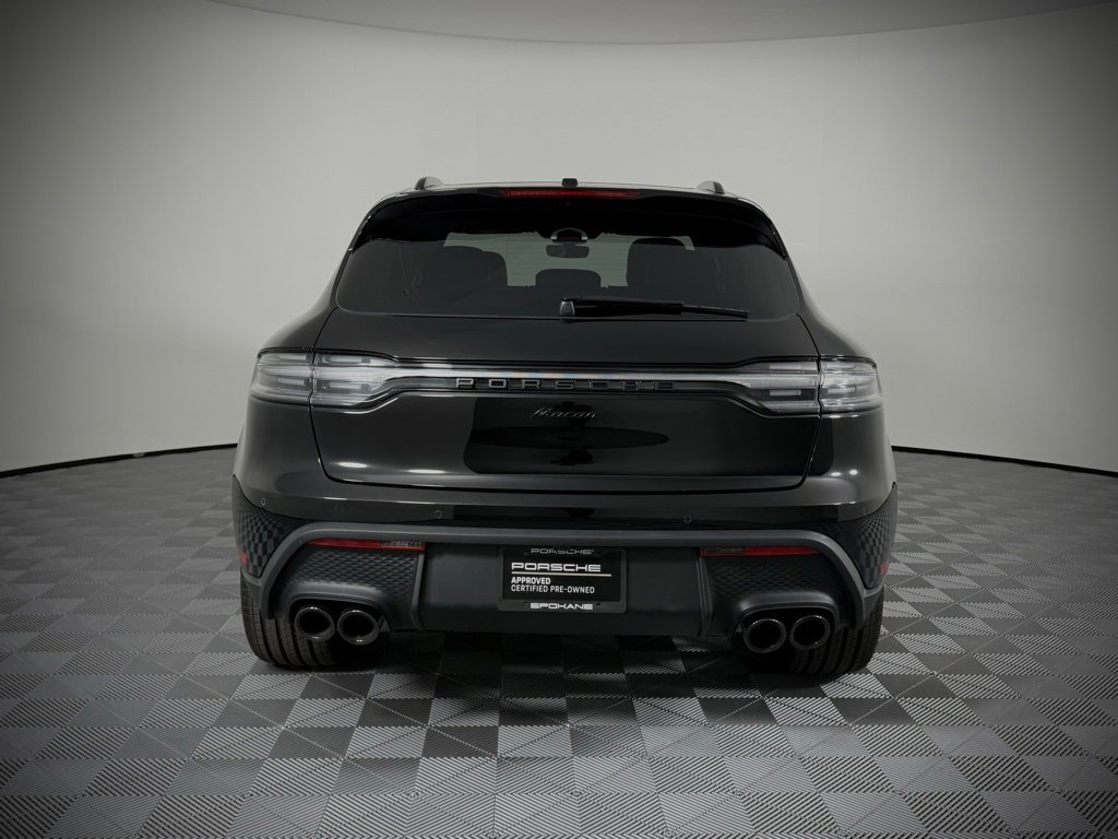 Certified 2025 Porsche Macan image 9