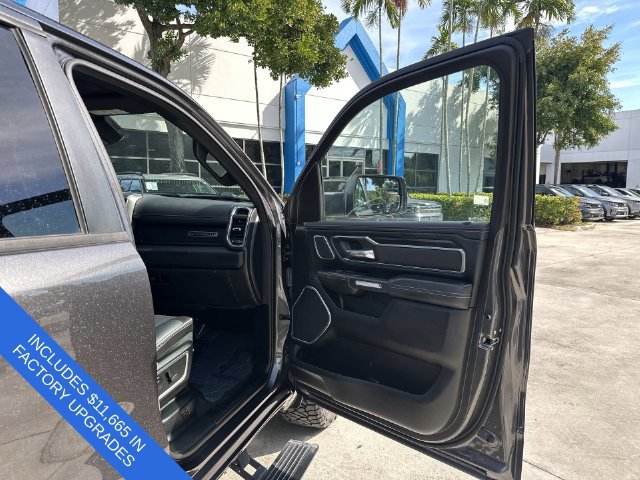 Used 2023 RAM 1500 Laramie AWD/4WD image 23
