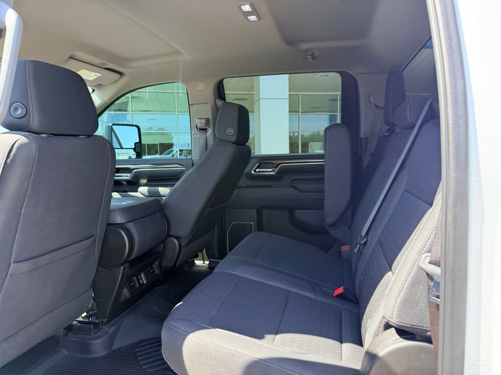 Used 2024 Chevrolet Silverado 2500 LT AWD/4WD image 12