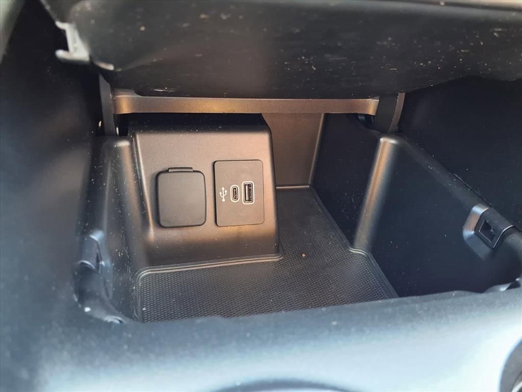 Used 2025 Ford Explorer Active RWD image 13