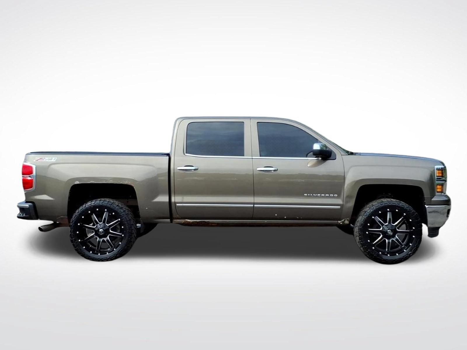 Used 2014 Chevrolet Silverado 1500 LTZ Z71 w/ LTZ Plus Package AWD/4WD image 8