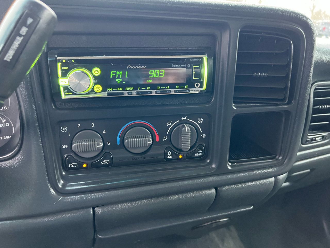 Used 2002 GMC Sierra 1500 4x4 Crew Cab HD image 16