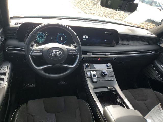 Used 2024 Hyundai Palisade Calligraphy image 9
