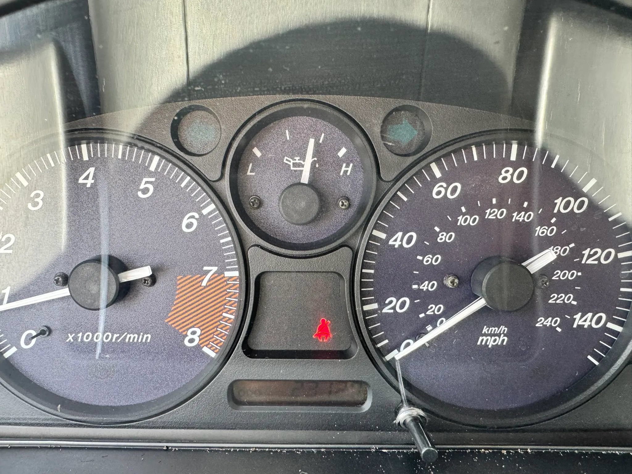 Used 1999 MAZDA MX-5 Miata RWD image 25