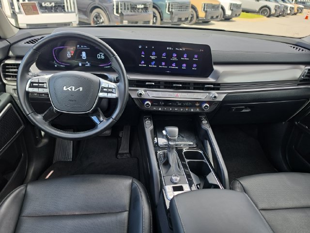 Certified 2025 Kia Telluride S FWD image 7