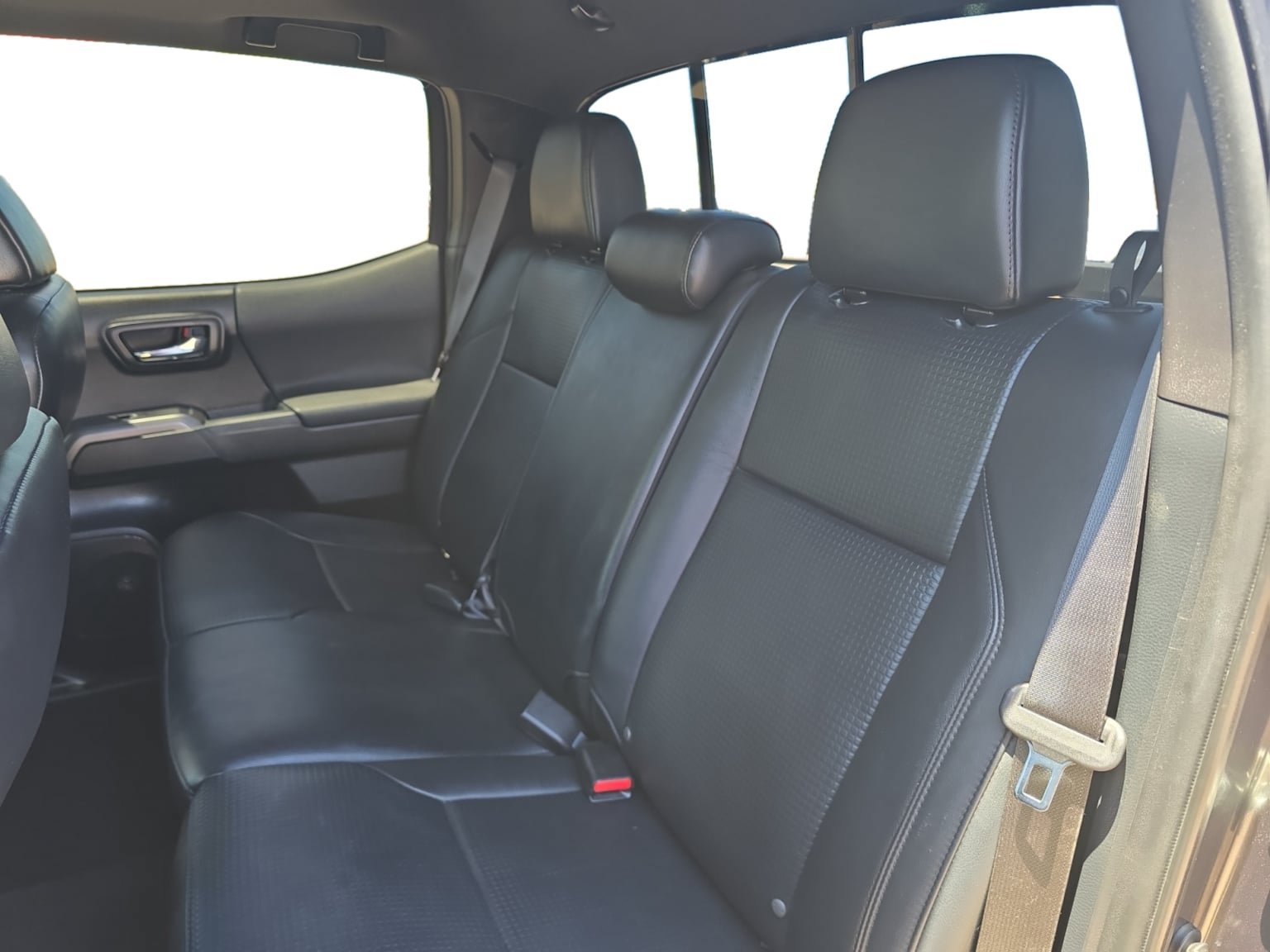 Used 2019 Toyota Tacoma TRD Sport w/ TRD Premium Sport Package RWD image 16