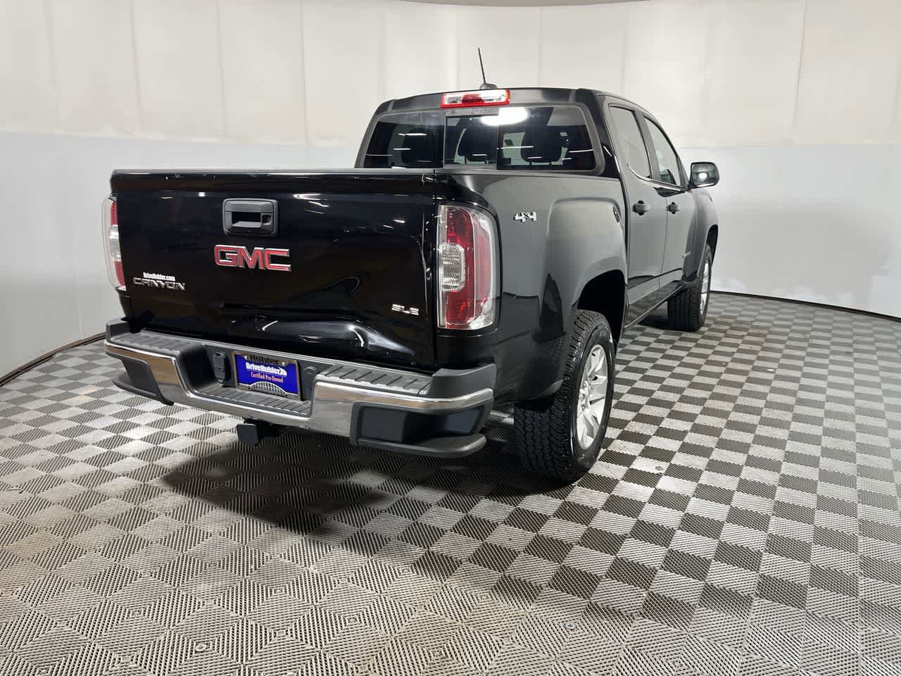 Used 2016 GMC Canyon SLE w/ SLE Convenience Package AWD/4WD image 8