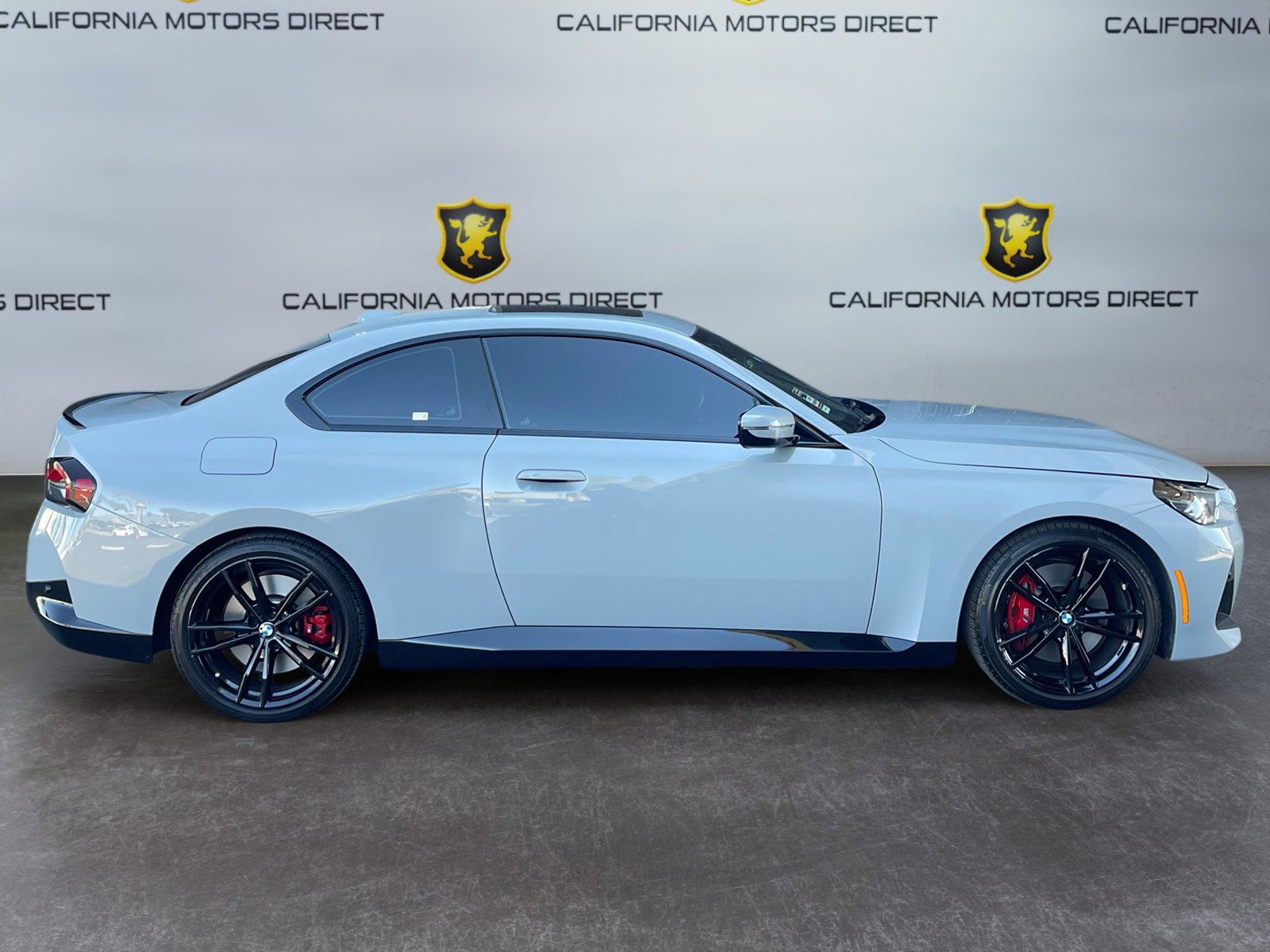 Used 2024 BMW 230i Coupe w/ Premium Package image 6