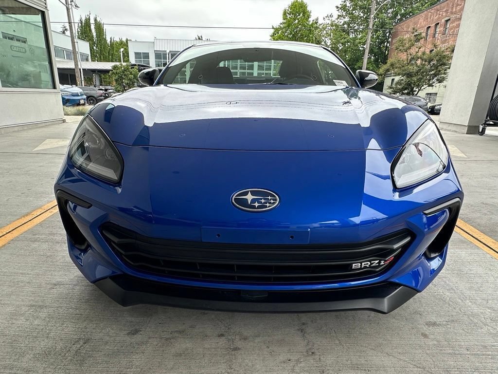 Used 2025 Subaru BRZ tS RWD image 2