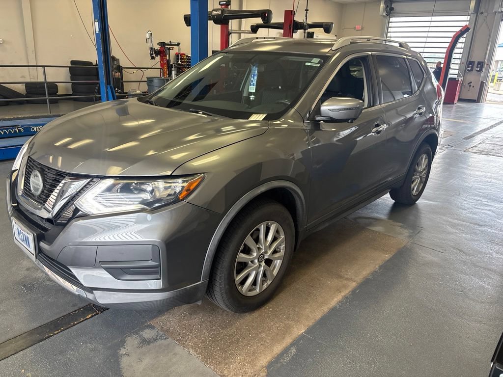 Used 2018 Nissan Rogue SV w/ Premium Package AWD/4WD image 2