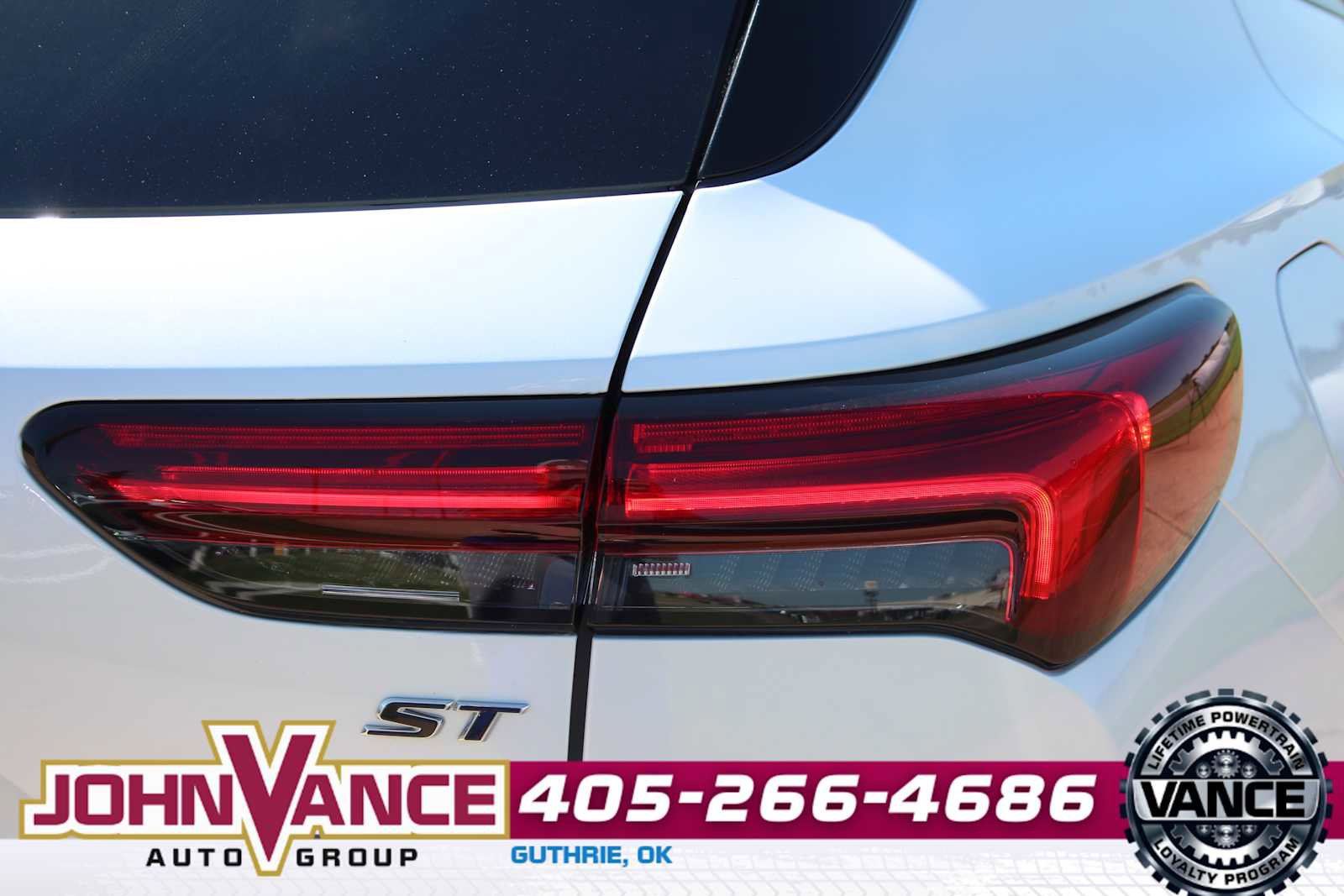 Used 2023 Buick Envision Preferred w/ Sport Touring Package AWD/4WD image 12