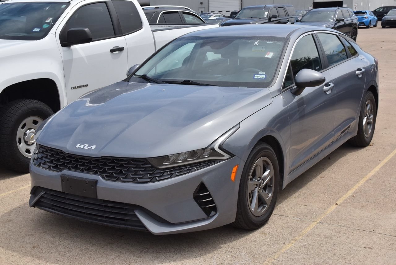Used 2023 Kia K5 LXS FWD image 2