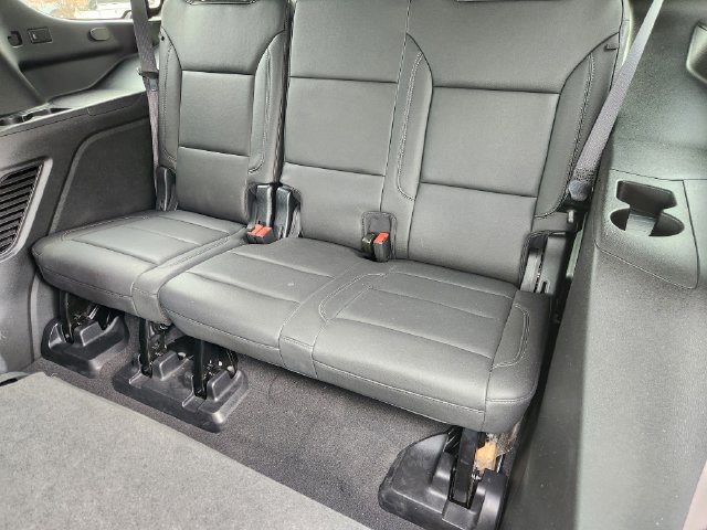 Used 2023 Chevrolet Tahoe Z71 w/ Luxury Package AWD/4WD image 29