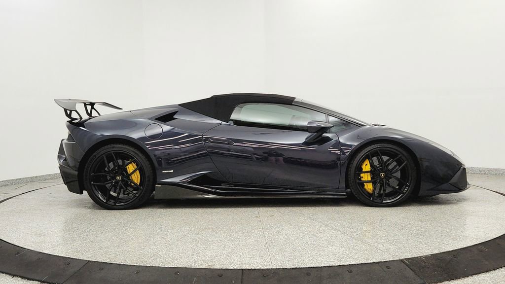 Used 2016 Lamborghini Huracan LP 610-4 AWD/4WD image 6